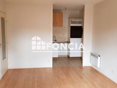 Appartement à louer 571 € 2 pièces 1 chambre 38,7 m² 2ème étage Pastières Chartres 28000