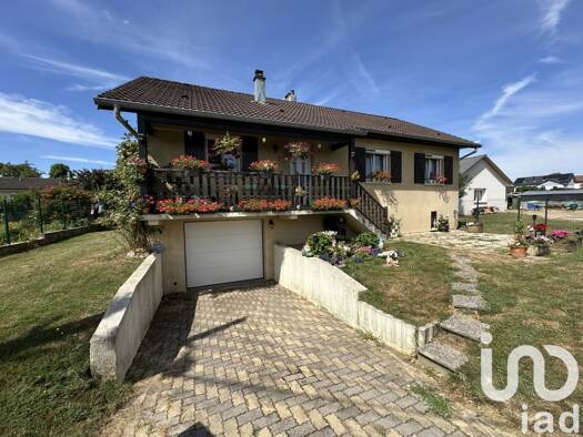 Maison de plain-pied à vendre 210 000 € 4 pièces 3 chambres 105 m² 770 m² de terrain Darnieulles 88390