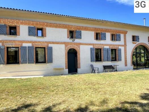 Villa à vendre 556 500 € 9 pièces 4 chambres 280 m² 11 907 m² de terrain Orgueil 82370