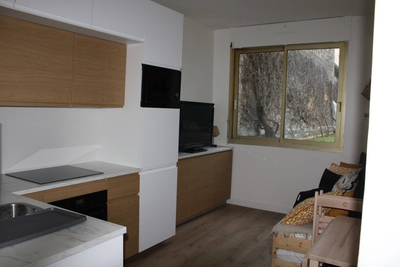 Maison à louer, 18m², LEVALLOIS PERRET