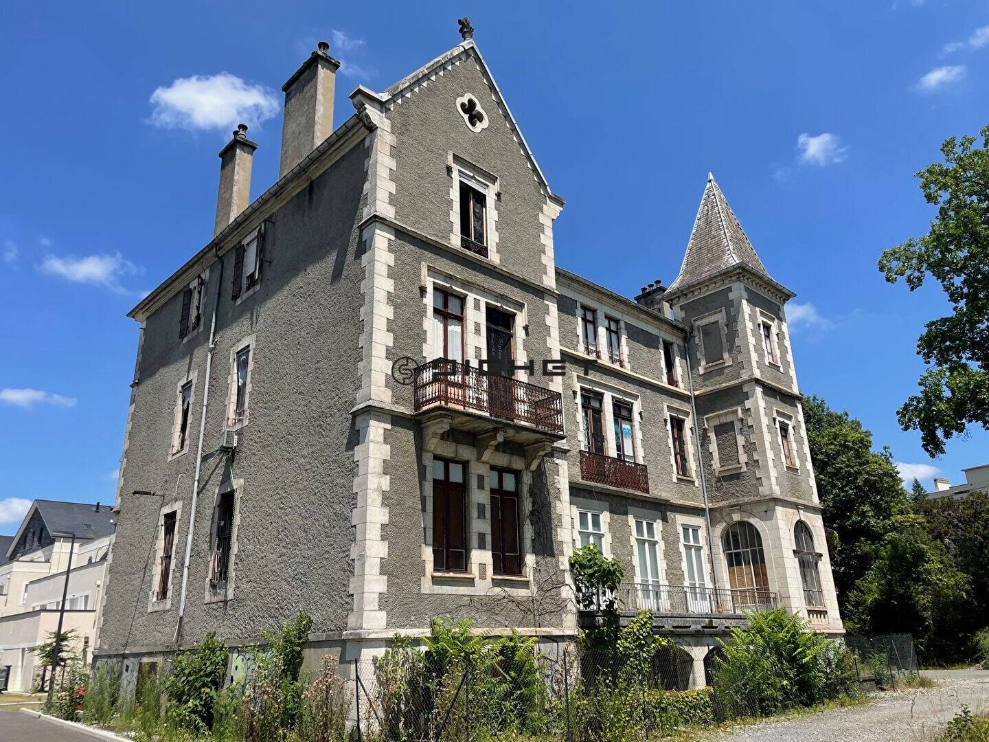 Maison à vendre, 890m², PAU