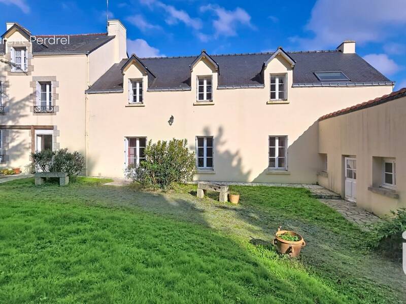 Maison à vendre, 251m², SAINT JEAN LA POTERIE