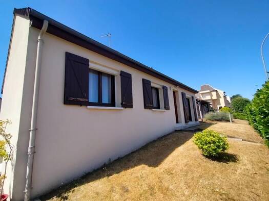 Maison de plain-pied à vendre 244 950 € 4 pièces 3 chambres 81 m² Sources Le Mans 72100