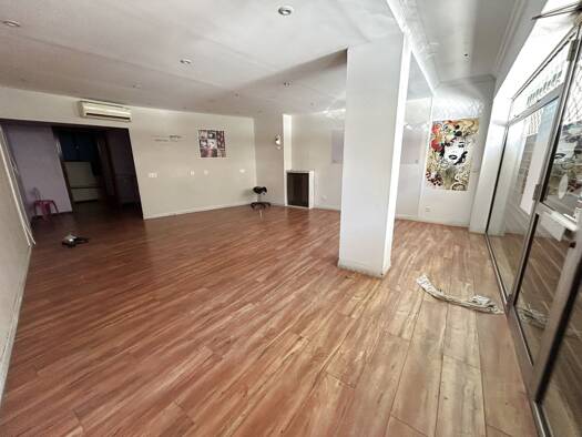 Local commercial à vendre 79 000 € 47 m² de surface de vente Toulon 83200