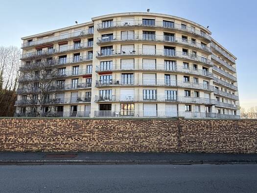 Appartement à louer 400 € 6 pièces 4 chambres 113,7 m² Étage 2/6 Dreux 28100