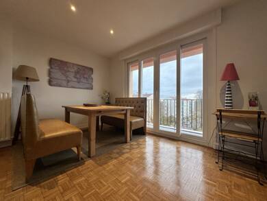 Appartement à louer 813 € 3 pièces 2 chambres 65 m² Dernier étage, Étage 4/4 Anglet 64600