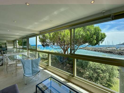 Appartement à vendre 939 000 € 3 pièces 2 chambres 93 m² Étage 1/3 Cannes Marina-La Roubine Mandelieu-la-Napoule 06210