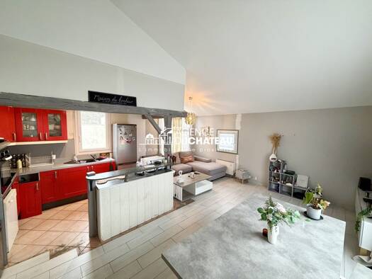 Appartement à vendre 199 900 € 5 pièces 3 chambres 92 m² Étage 1/1 Nord Est Nandy 77176