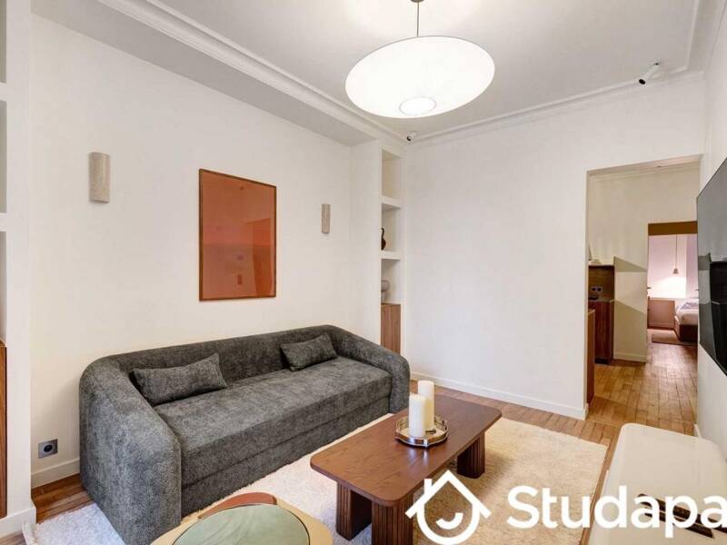 Maison à louer, 40m², PARIS 18E