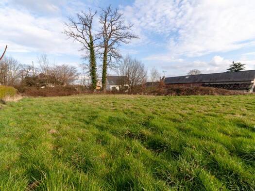 Terrain constructible viabilisé à vendre 131 000 € 640 m² de terrain Donneville 31450