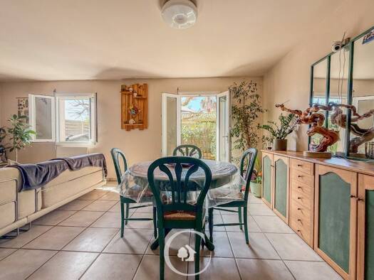 Maison à vendre 265 000 € 4 pièces 3 chambres 85 m² 100 m² de terrain Centre Parempuyre 33290