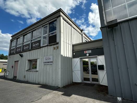 Boutique avec bail commercial 178 m² de surface de vente ZAC de Mercieres Compiègne 60200