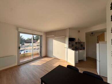Appartement à louer 735 € 2 pièces 1 chambre 30 m² Étage 1/2 Boutigny sur Essonne 91820