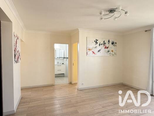 Appartement à vendre 199 999 € 4 pièces 3 chambres 62,8 m² Étage 7/7 Mont-Mesly Créteil 94000