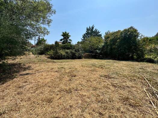Terrain constructible à vendre 276 000 € 740 m² de terrain La Roquette-sur-Siagne 06550
