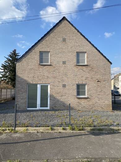 Maison à vendre 214 000 € 5 pièces 3 chambres 115 m² 392 m² de terrain Jeumont 59460