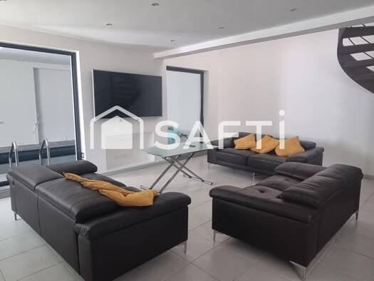 Maison à vendre 265 000 € 8 pièces 6 chambres 197 m² 22 m² de terrain Saint-André-de-Roquelongue 11200