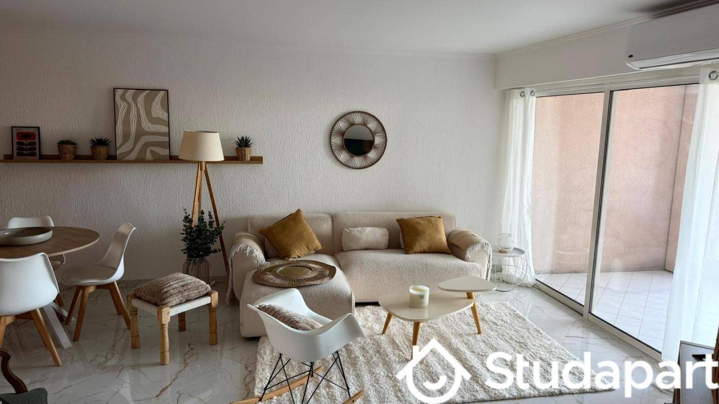 Maison à louer, 70m², ANTIBES