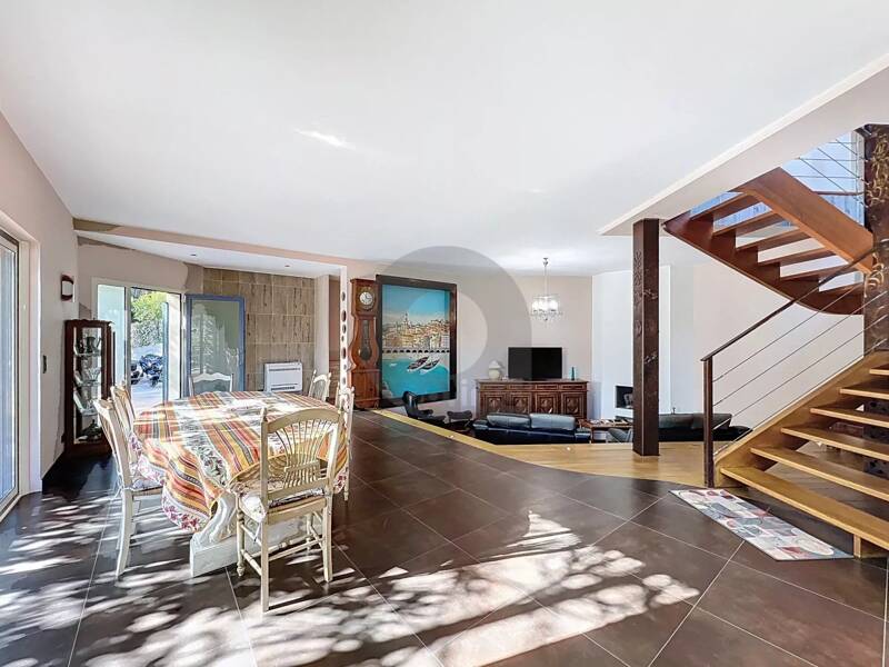 Maison à vendre, 250m², MENTON