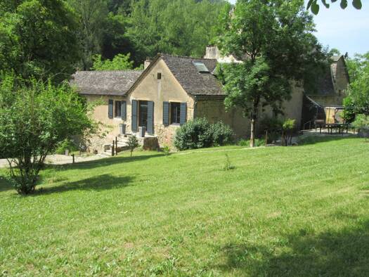 Maison à vendre 320 000 € 5 pièces 4 chambres 146 m² 2 064 m² de terrain Marcillac Vallon 12330