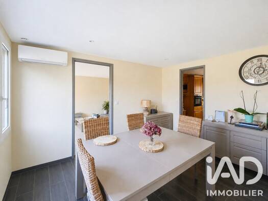 Maison de plain-pied à vendre 159 000 € 3 pièces 1 chambre 55 m² 800 m² de terrain Acquigny 27400