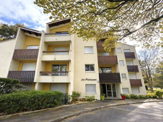 Appartement à vendre 139 100 € 1 pièce 23 m² Étage 3/3 Sud Ouest Suzac Saint-Georges-de-Didonne 17110