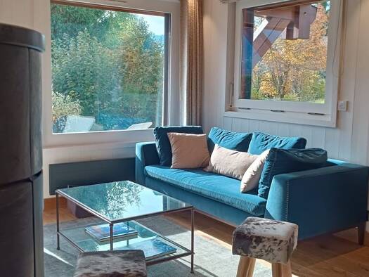 Appartement à louer 2 700 € 4 pièces 3 chambres 74 m² RDC Demi-Quartier 74120