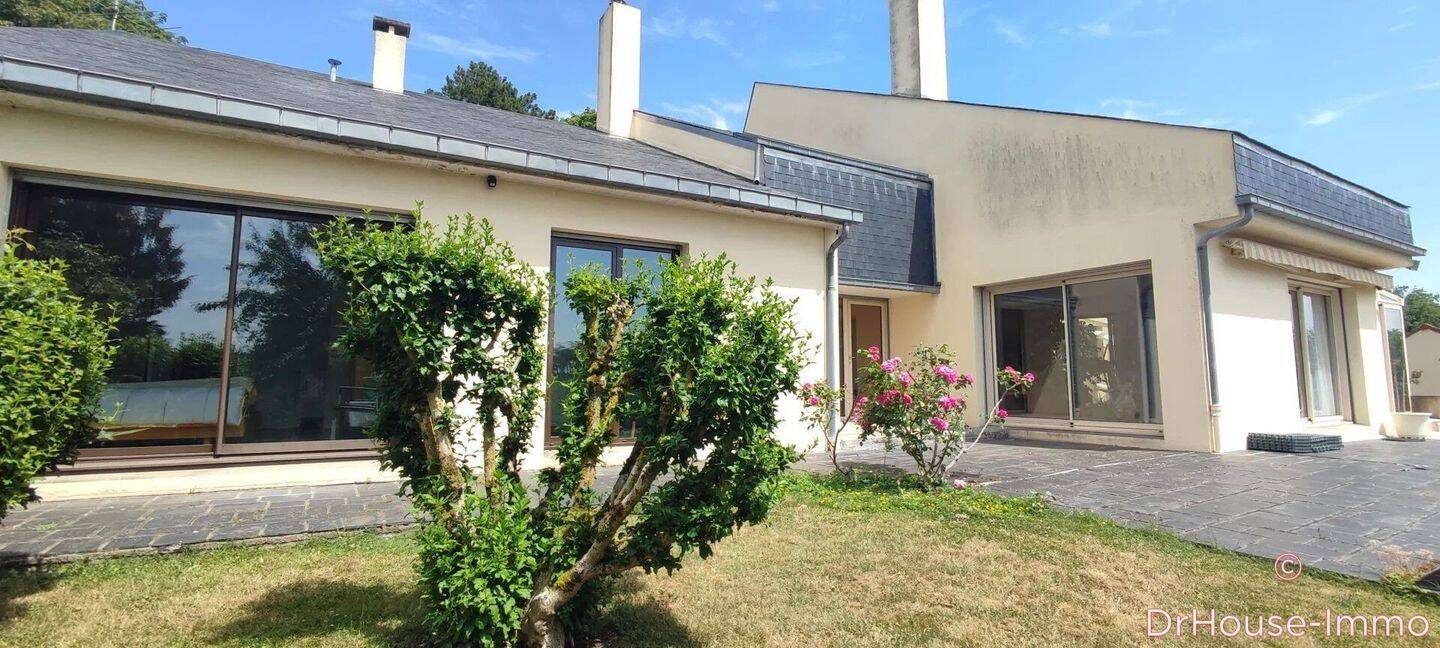Maison à vendre, 378m², SOUPPES SUR LOING