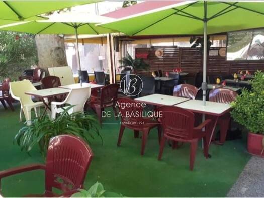 Restaurant à vendre Fonds de commerce 78 400 € 35 m² d'espace de restauration Centre Ville Saint-Maximin-la-Sainte-Baume 83470