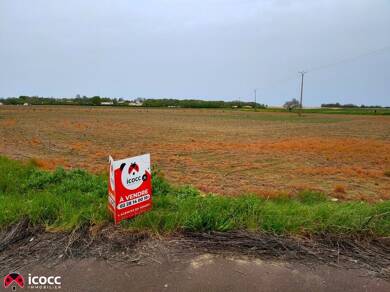 Terrain à vendre 104 370 € 8 906 m² de terrain Chasnais 85400