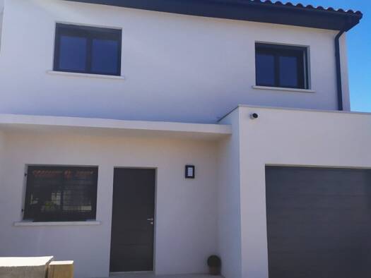 Villa à vendre - Première occupation 219 500 € 4 pièces 3 chambres 75 m² 200 m² de terrain Ponteilla 66300