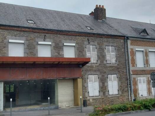 Immeuble à vendre 156 000 € 330 m² Nord et Est Fumay 08170
