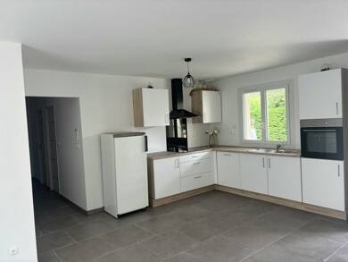 Maison de plain-pied à vendre 213 000 € 4 pièces 3 chambres 96 m² 1 045 m² de terrain Brie 16590