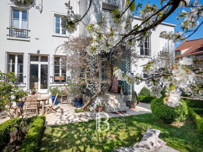 Maison à vendre, 265m², BOIS COLOMBES