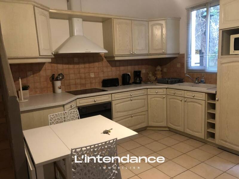 Maison à louer, 42m², HYERES