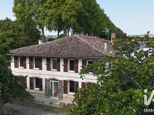 Maison à vendre 232 000 € 7 pièces 4 chambres 212 m² 9 785 m² de terrain Beaumont-de-Lomagne 82500