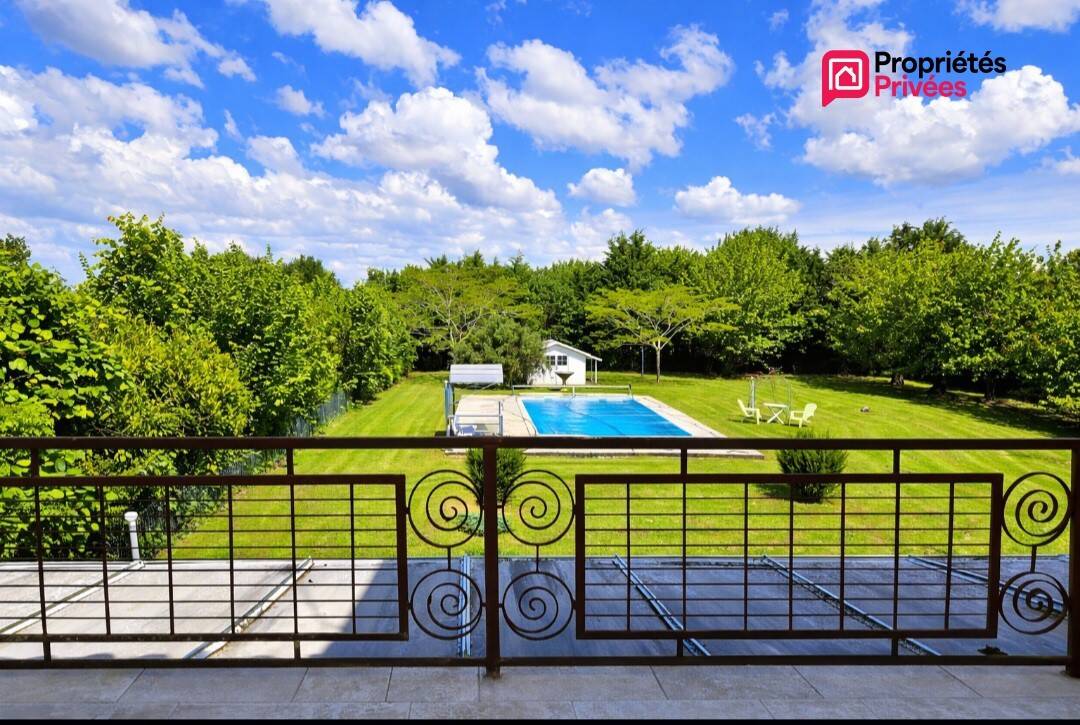Maison à vendre, 350m², SAINTE LIVRADE SUR LOT