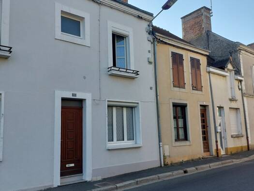 Immeuble à vendre 85 100 € 114 m² Ballon-Saint Mars 72290