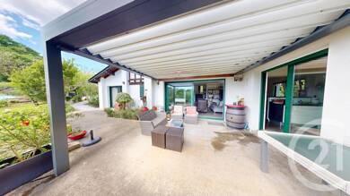 Maison à vendre 780 000 € 5 pièces 3 chambres 161 m² 697 m² de terrain Bassussarry 64200