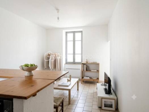 Appartement à vendre 69 000 € 1 pièce 32,27 m² Étage 1/3 Ville Basse-Centre Montereau-Fault-Yonne 77130