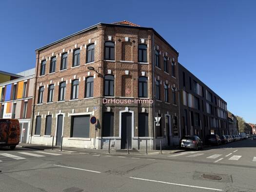 Local commercial à louer 1 367 € 100 m² de surface de vente Fresnoy Mackellerie-Armentières Roubaix 59100