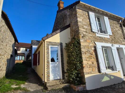 Maison de ville à vendre 186 000 € 3 pièces 2 chambres 75 m² 105 m² de terrain Breux-Jouy 91650