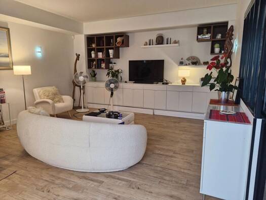 Appartement à vendre 190 500 € 3 pièces 2 chambres 78,42 m² Étage 3/3 La Bastide Libourne 33500