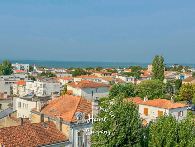 Appartement à vendre 224 400 € 1 pièce 35 m² Étage 6/7 Royan 17200