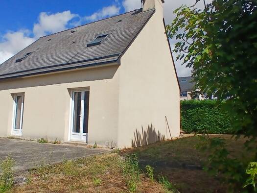 Maison à vendre 178 000 € 5 pièces 3 chambres 81 m² 742 m² de terrain Bourg Guémené-Penfao 44290