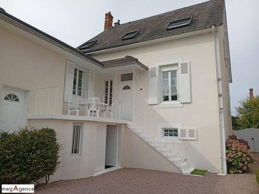 Maison à vendre 350 000 € 11 pièces 5 chambres 311 m² 1 964 m² de terrain Varennes-sur-Allier 03150