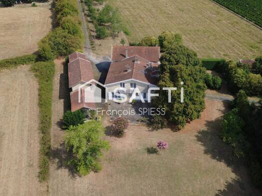 Demeure à vendre 680 000 € 11 pièces 5 chambres 327 m² 10 139 m² de terrain Pompignac 33370