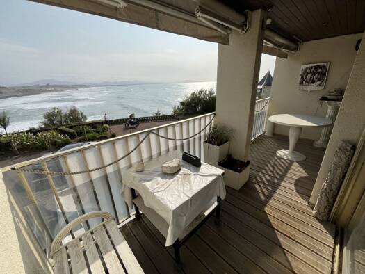 Appartement à vendre 372 300 € 1 pièce 27,82 m² Étage 1/9 Front de Mer Biarritz 64200