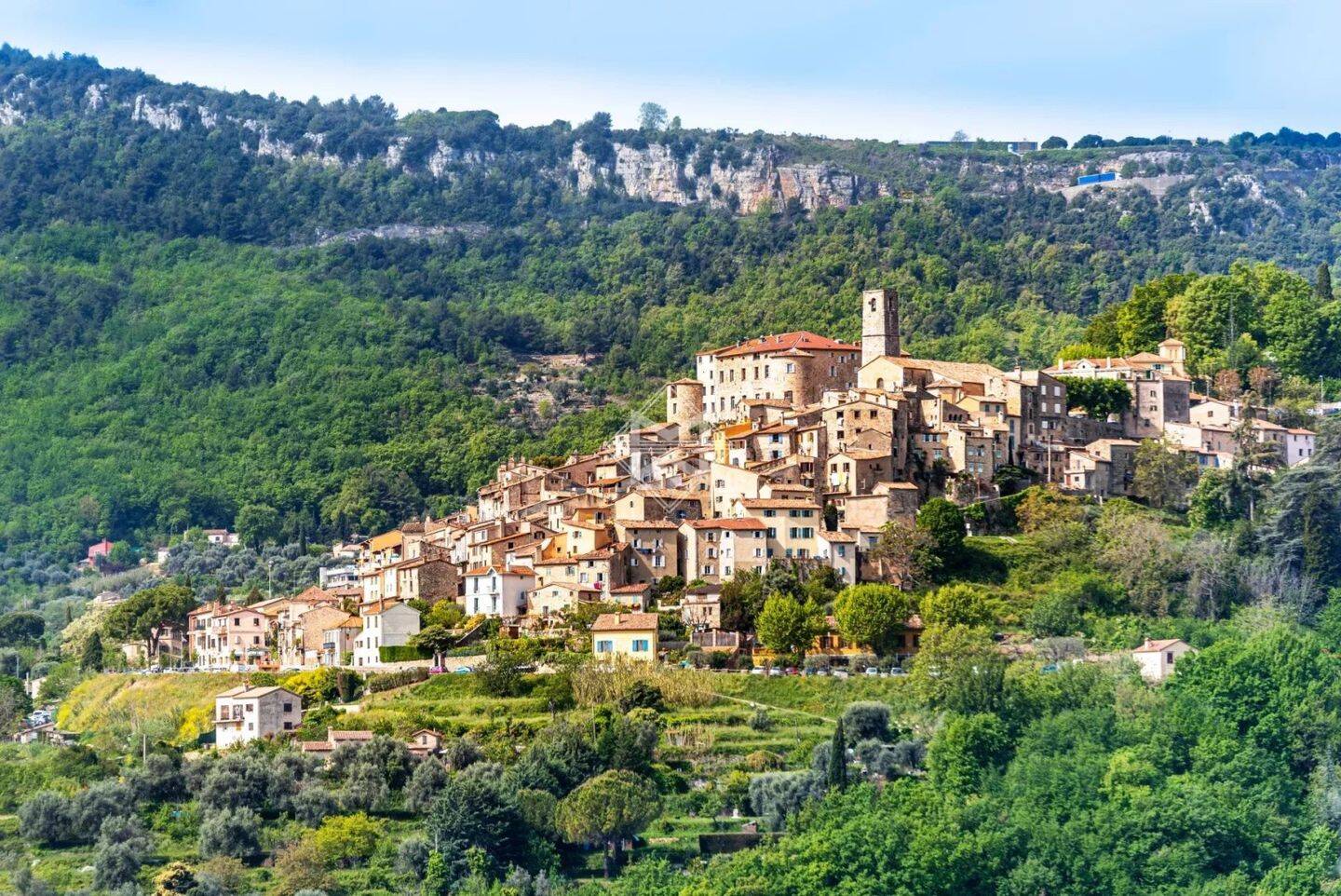 Maison à vendre, 646m², LE BAR SUR LOUP