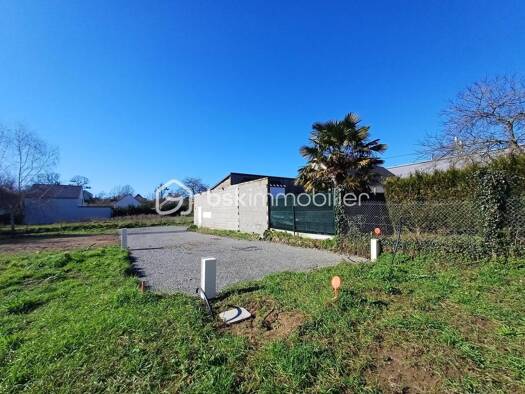 Terrain constructible viabilisé à vendre 54 000 € 263 m² de terrain Le Val-Saint-Père 50300